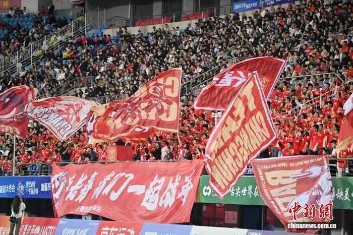 东北民间联赛“整活儿”走红，世界杯之外的独特风景  第14张