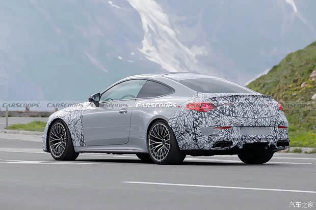 梅赛德斯-AMG CLE 63路试谍照曝光 预计2027年搭载V8发动机上市  第3张