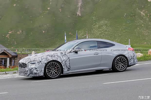 梅赛德斯-AMG CLE 63路试谍照曝光 预计2027年搭载V8发动机上市  第2张