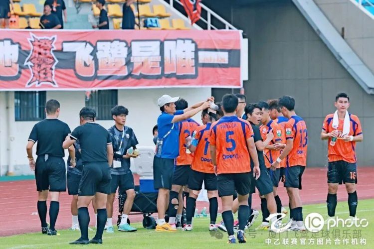 三轮不胜！中乙第十三轮厦门飞鹭0-0湖北青年星 李宗儒的告别之战  第3张