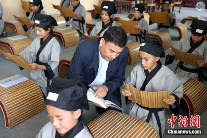 巴音朝鲁：两个“第一部”三个“首次”标定《民族团结进步促进法》分量  第4张