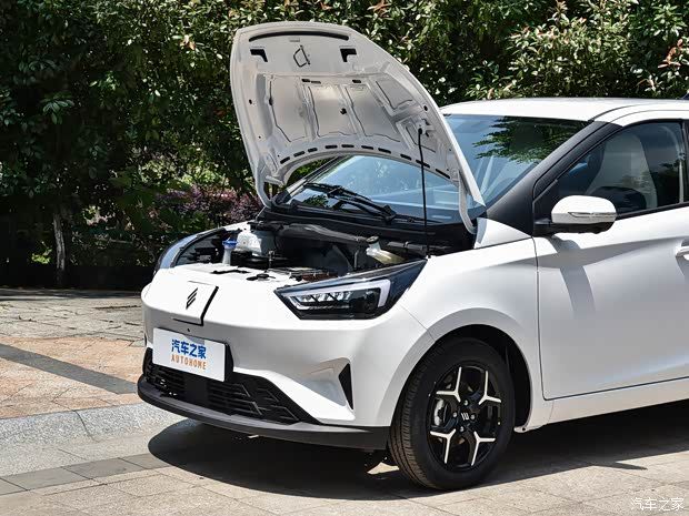 江铃集团新能源新款易至EV3上市 两款车型售价6.28万元起 第8张 江铃集团新能源新款易至EV3上市 两款车型售价6.28万元起 第8张