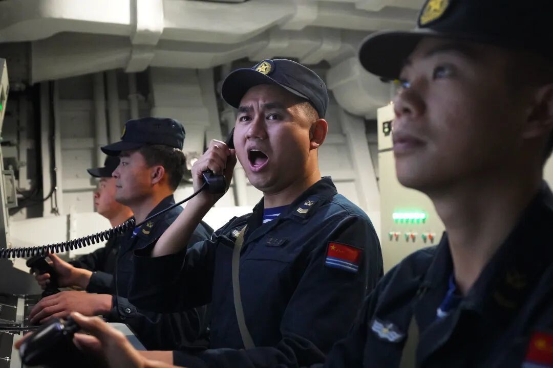 北部战区海军某护卫舰支队开展跨昼夜实战化训练 第3张 北部战区海军某护卫舰支队开展跨昼夜实战化训练 第3张
