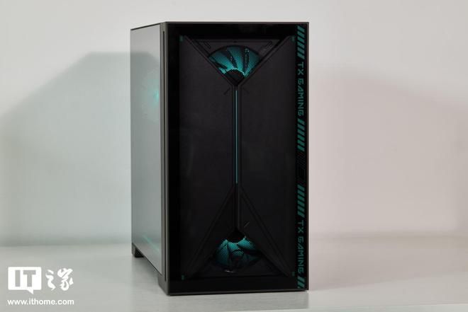 华硕天选 7X 游戏主机正式发布:从紧凑转向“海景房”设计 第4张 华硕天选 7X 游戏主机正式发布:从紧凑转向“海景房”设计 第4张