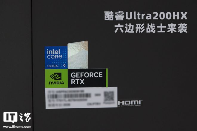 华硕天选 7X 游戏主机正式发布:从紧凑转向“海景房”设计 第2张 华硕天选 7X 游戏主机正式发布:从紧凑转向“海景房”设计 第2张