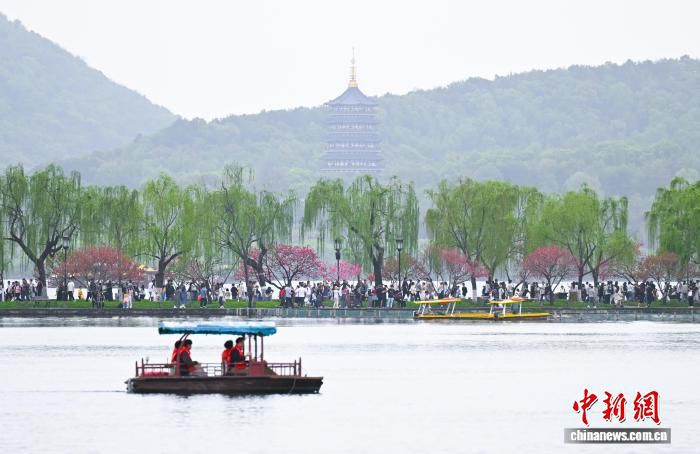 杭州西湖文化景观列入世界遗产名录十五周年 智慧设备展开立体巡护 第2张 杭州西湖文化景观列入世界遗产名录十五周年 智慧设备展开立体巡护 第2张