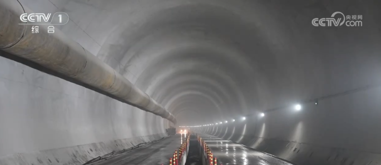 西渝高铁北屏隧道6月23日贯通 第1张 西渝高铁北屏隧道6月23日贯通 第1张