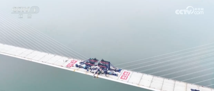 西渝高铁北屏隧道6月23日贯通 第2张 西渝高铁北屏隧道6月23日贯通 第2张