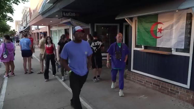 阿尔及利亚队6月22日胜约旦获世界杯出线利好 美国堪萨斯州劳伦斯城成球队专属驻地 第2张 阿尔及利亚队6月22日胜约旦获世界杯出线利好 美国堪萨斯州劳伦斯城成球队专属驻地 第2张