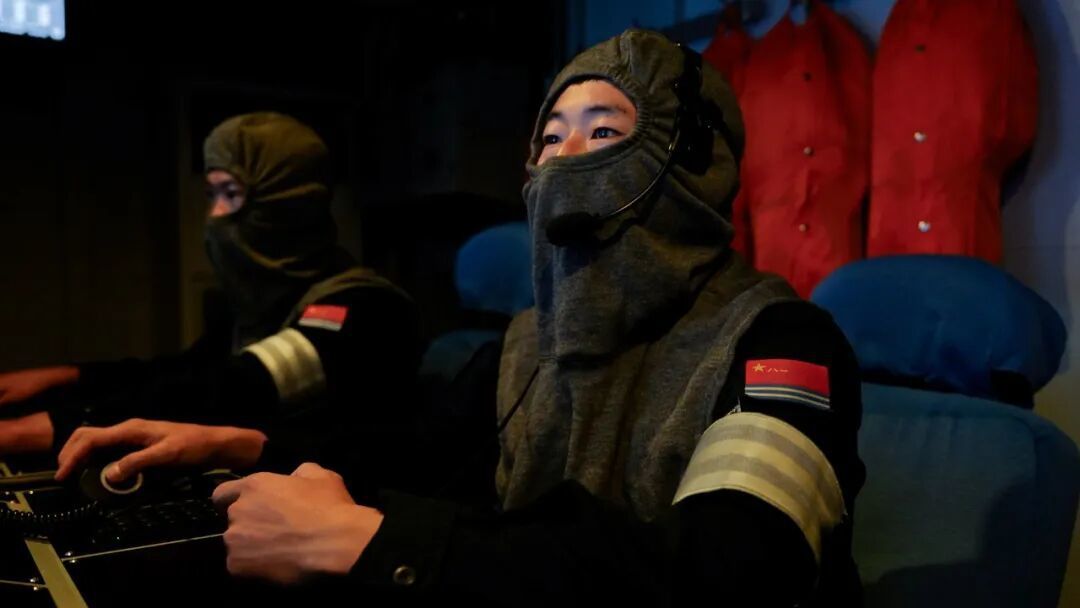 南部战区海军某支队在南海开展多科目实战化训练 第6张 南部战区海军某支队在南海开展多科目实战化训练 第6张