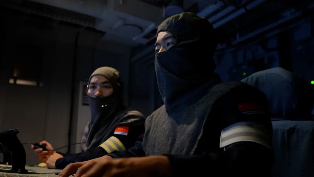 南部战区海军某支队在南海开展多科目实战化训练 第4张 南部战区海军某支队在南海开展多科目实战化训练 第4张