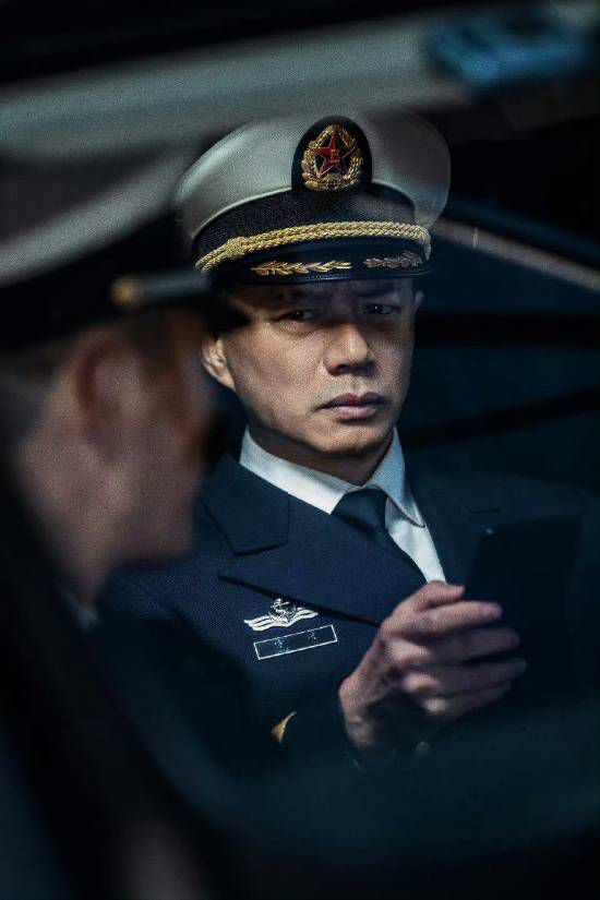 三体II:黑暗森林》官宣首张海报,指向罗辑冰湖悟道及水滴 第2张 三体II:黑暗森林》官宣首张海报,指向罗辑冰湖悟道及水滴 第2张