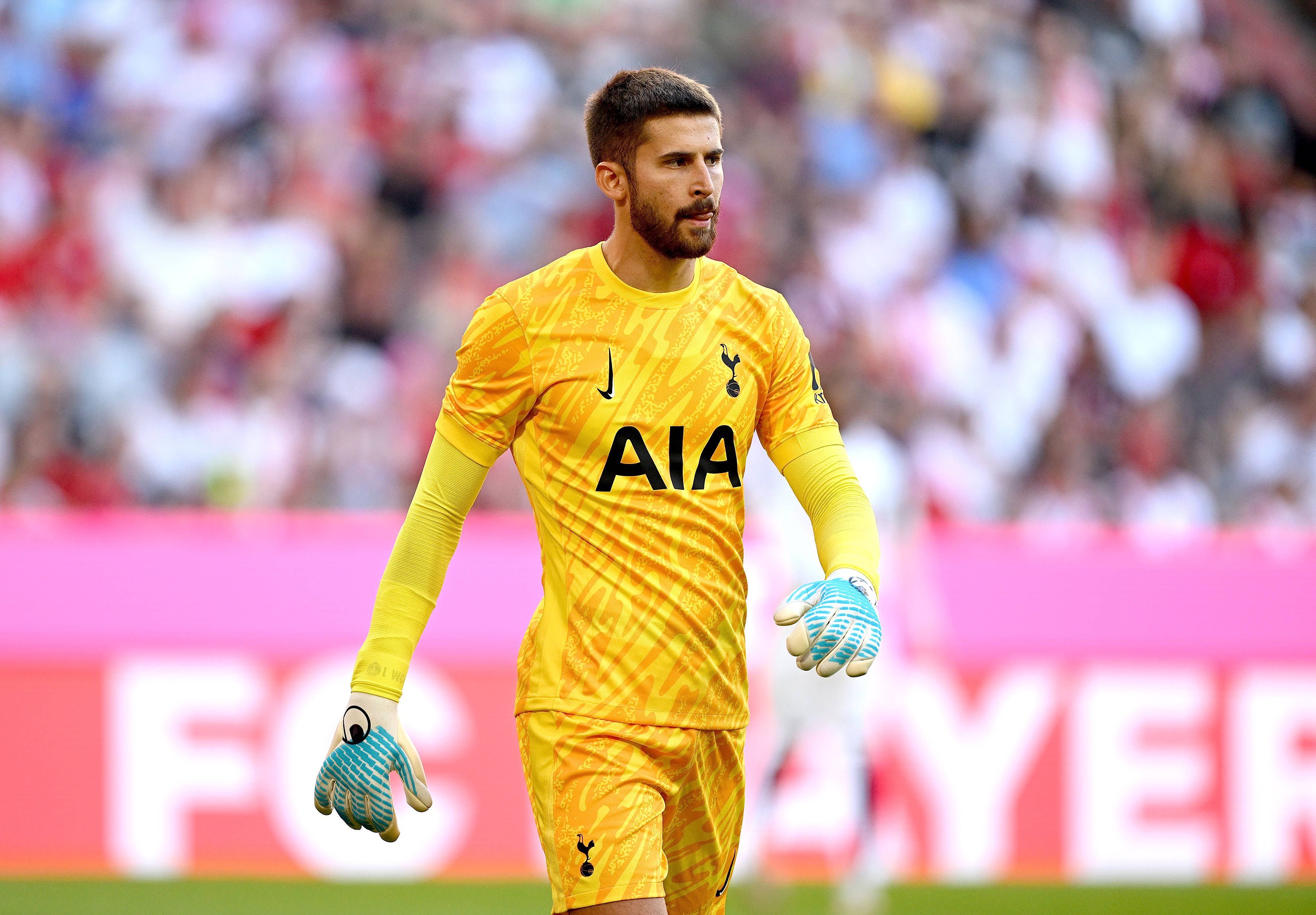 那不勒斯新帅阿莱格里计划引进热刺门将维卡里奥，热刺要价2000万欧元