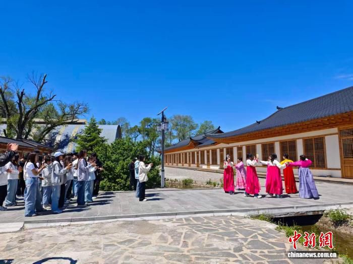 黑龙江省文旅产业学院11门研学课程落地宁安 签约揭牌乡村振兴实践基地 第1张 黑龙江省文旅产业学院11门研学课程落地宁安 签约揭牌乡村振兴实践基地 第1张