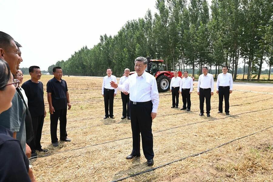 “七一”前夕，习近平走进山东小村庄考察