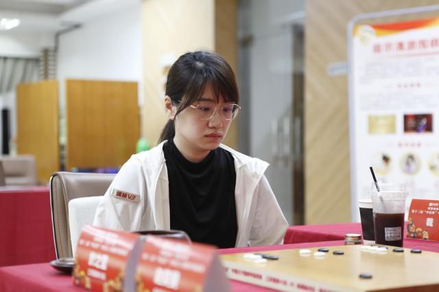 女子围甲第六轮主场告负,江苏国缘V3队让出榜首 第7张 女子围甲第六轮主场告负,江苏国缘V3队让出榜首 第7张