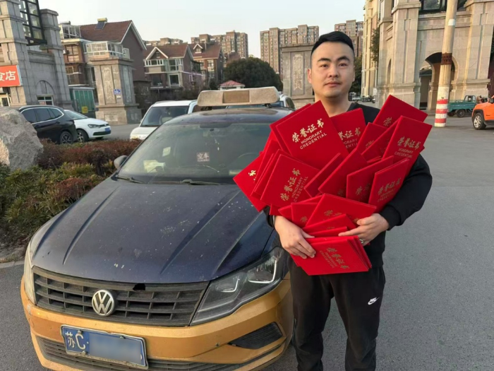 江苏邳州“巡防联盟”吸纳2万名群众 实现街面警情20秒响应3分钟到场 第3张 江苏邳州“巡防联盟”吸纳2万名群众 实现街面警情20秒响应3分钟到场 第3张