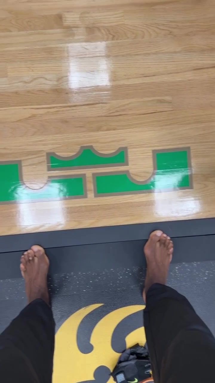 詹姆斯洛杉矶时间凌晨3点更新社交动态晒训练快拍 第3张 詹姆斯洛杉矶时间凌晨3点更新社交动态晒训练快拍 第3张