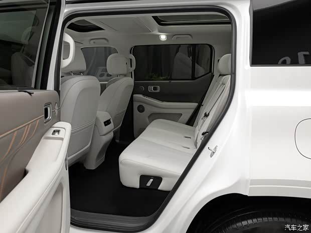 长城汽车6月25日亮相旗舰SUV H10 搭载1.5T插混系统提供双纯电续航 第14张 长城汽车6月25日亮相旗舰SUV H10 搭载1.5T插混系统提供双纯电续航 第14张