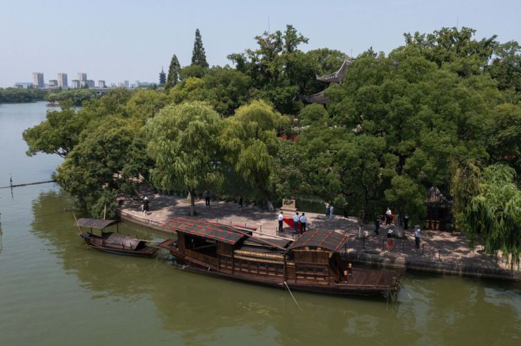 中共一大在嘉兴南湖红船上完成全部议程  第2张