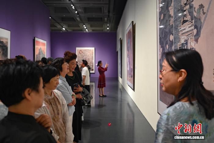 第六届“红船颂”中国画油画作品展嘉兴启幕 展出105件画作 第2张 第六届“红船颂”中国画油画作品展嘉兴启幕 展出105件画作 第2张