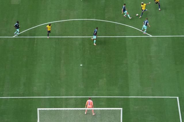 德国队25日1比2负厄瓜多尔以小组头名出线 第5张 德国队25日1比2负厄瓜多尔以小组头名出线 第5张