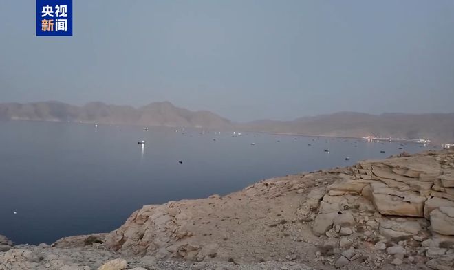 伊朗波斯湾海峡管理局要求船舶按规定航线通过霍尔木兹海峡