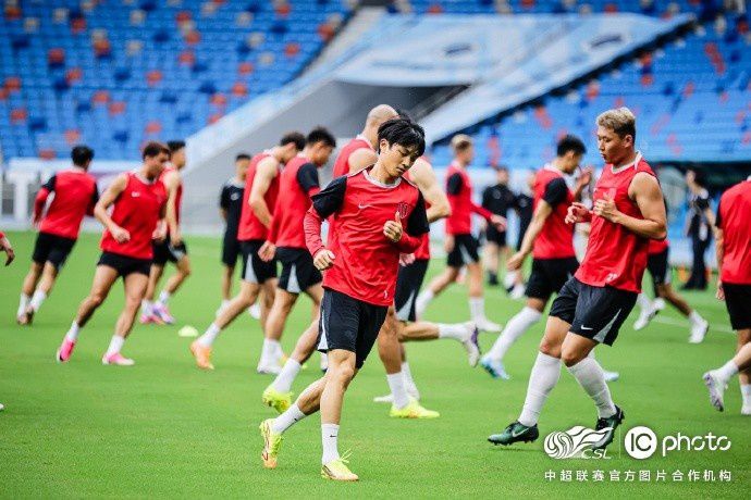 主教练阿洛伊西确认费利佩康复超预期 球队完成客场战术部署备战联赛下半场  第4张