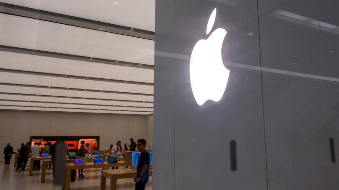 苹果Mac和iPad涨价约15%-25% 股价大跌6.12%市值蒸发2633亿美元