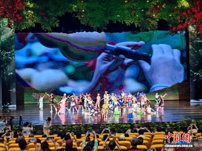 中华人民共和国民族团结进步促进法》宣传启动暨2026年云南省中华民族共有精神家园建设主题文化活动在西双版纳启动  第2张