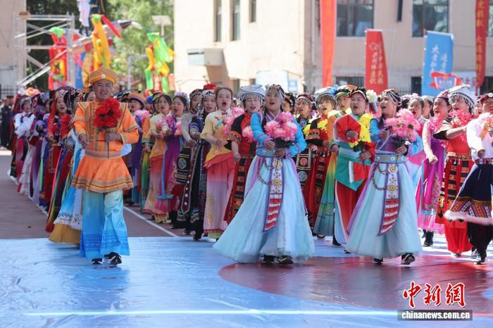 青海大通回族土族自治县举行成立40周年庆祝大会