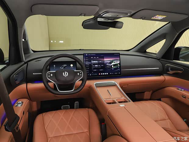 零跑汽车首款MPV D99正式上市 六款车型售价24.98-31.98万元  第23张