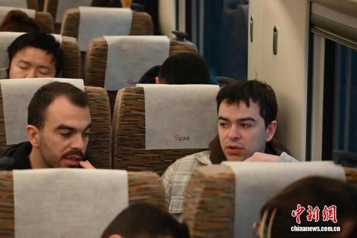 渝厦高铁重庆东至黔江段开通运营一周年 累计发送旅客545万人次  第3张