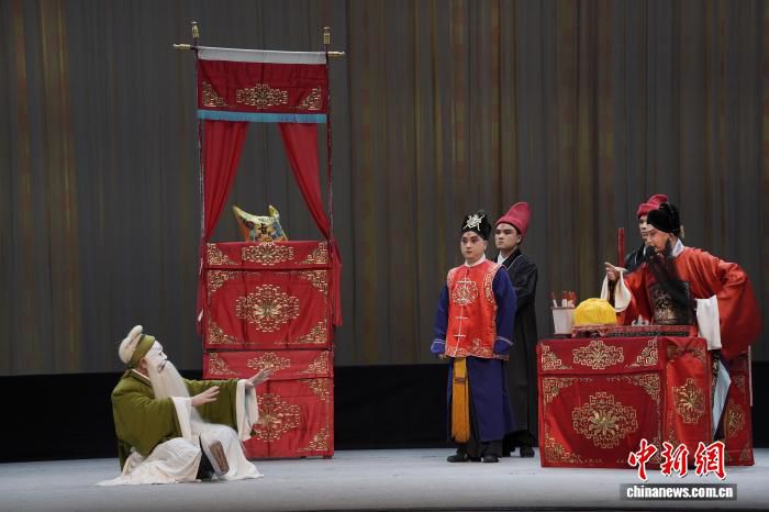 重庆京剧院上演全本《杨家将》 系近40年来首次  第2张