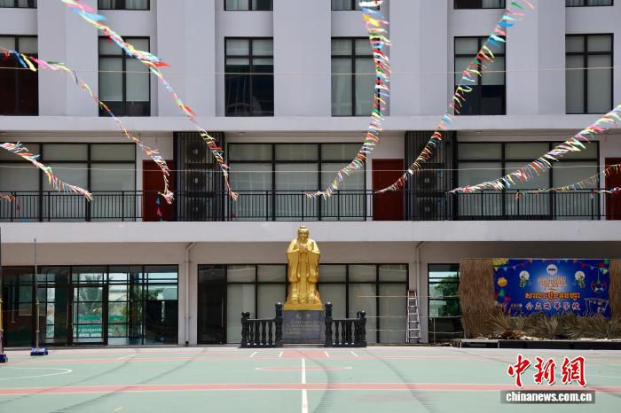 柬埔寨百年端华学校：《给阿嬷的情书》情节与现实高度吻合