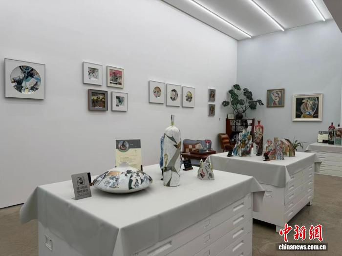 张丹陶瓷艺术作品展在京启幕 近40件窑变作品融汇东西方理念  第2张