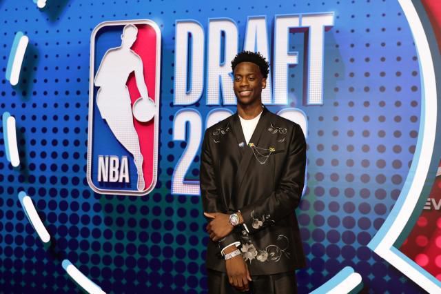 NBA状元迪班萨亮相奇才，用“1+3=4”解释4号球衣选择  第3张