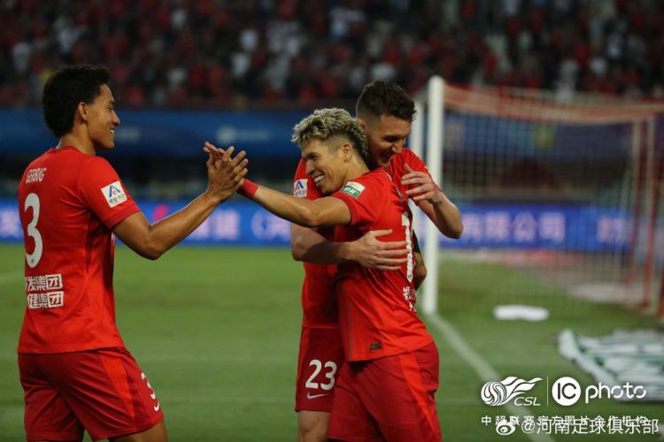 2026中超第16轮上海海港客场2比1击败河南俱乐部彩陶坊  第9张