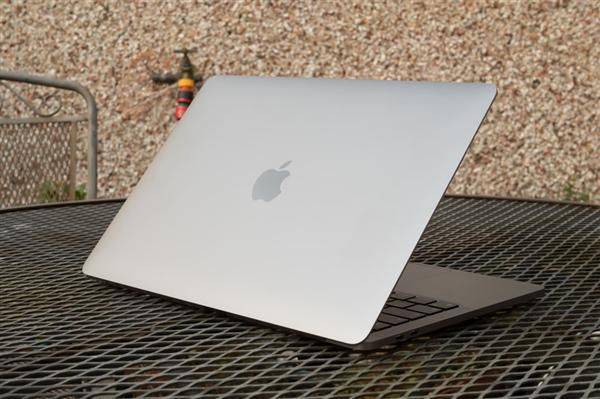 苹果MacBook和iPad价格上调最高25% 称系内存成本上升所致