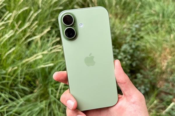 苹果MacBook和iPad价格上调最高25% 称系内存成本上升所致  第2张