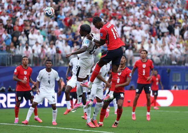 英格兰2-0击败巴拿马，贝林厄姆凯恩下半场破门  第2张
