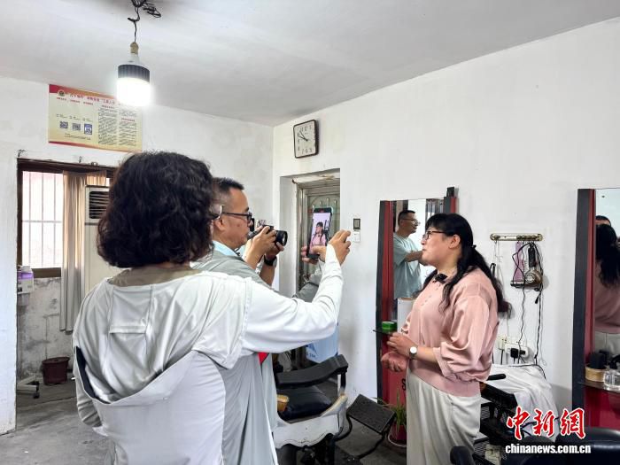 “江苏好人”徐珍存：十年坚守，一把剪刀剪出平凡至诚  第2张