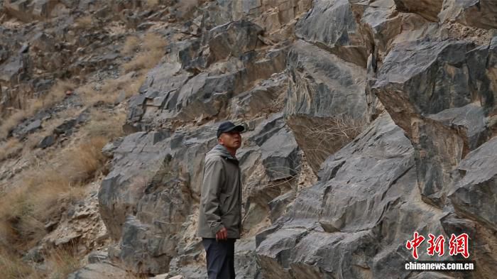 甘肃嘉峪关发现黑山岩画：石上“史书”记录游牧民族生活  第3张
