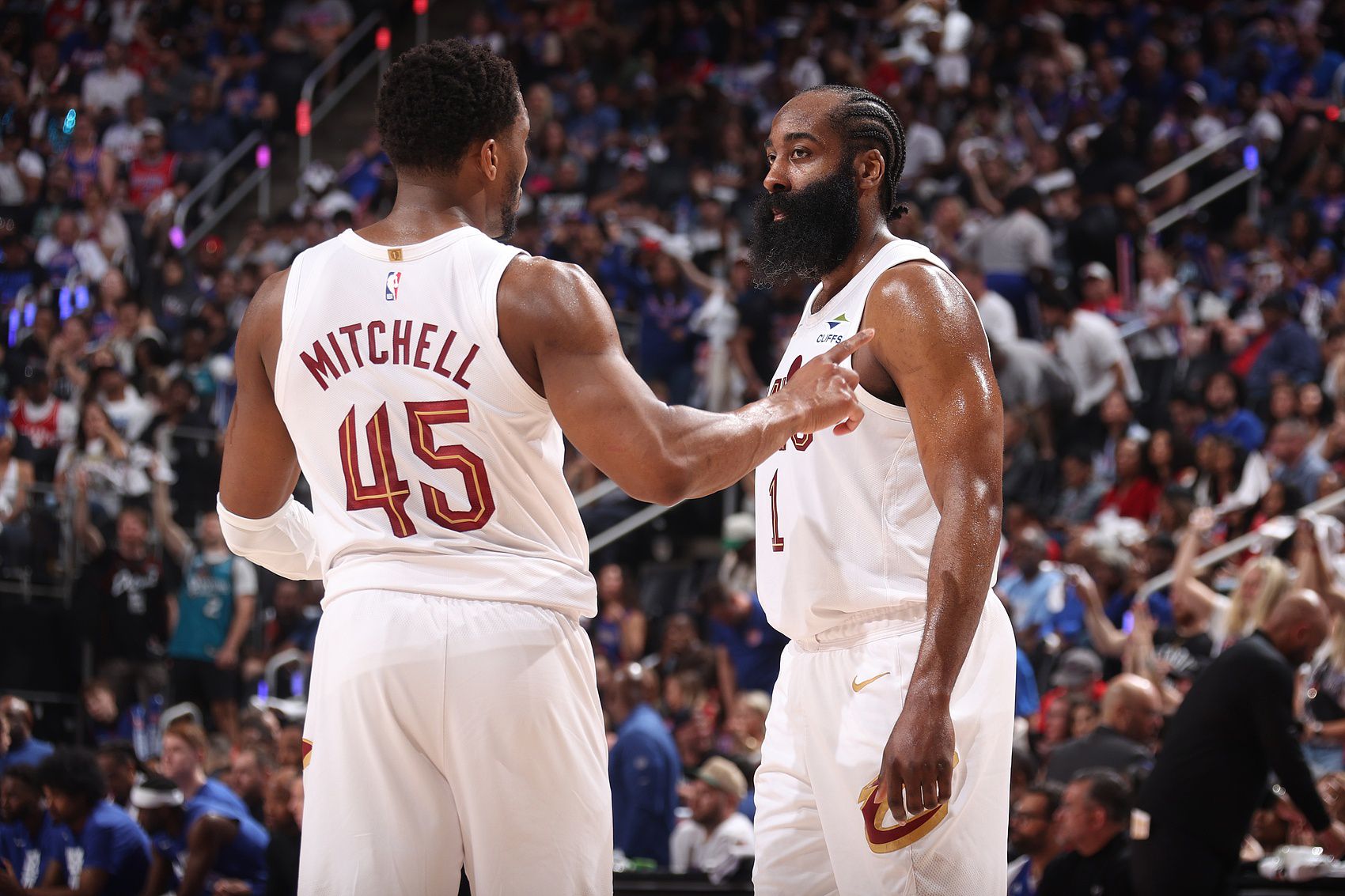 前NBA球员弗莱谈勒布朗未来去向：建议重返湖人并指出骑士阵容存在磨合隐患
