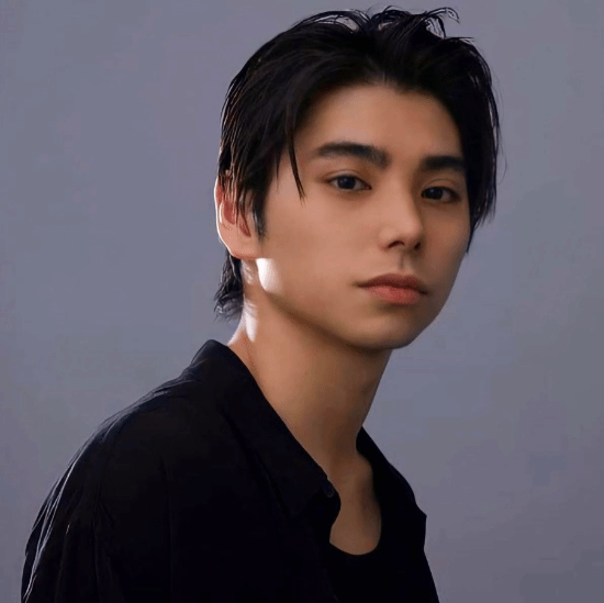 新里宏太亲自发文澄清离世谣言，确认平安