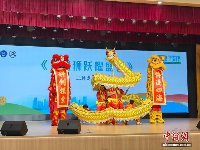 30名美国华裔青少年抵沪开启人工智能主题研学营  第2张