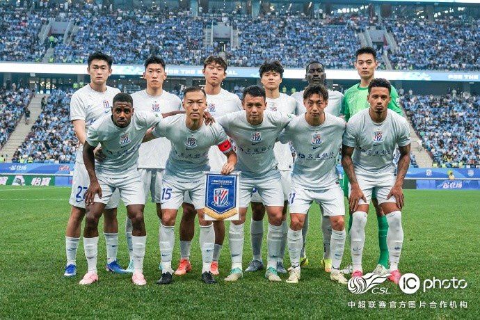 上海申花客场4-1逆转大连英博，拉唐双响吴曦点射