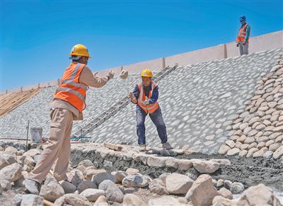 哈菲特铁路苏哈尔货运站建设进度过半 阿曼首条铁路由中国电建参与承建