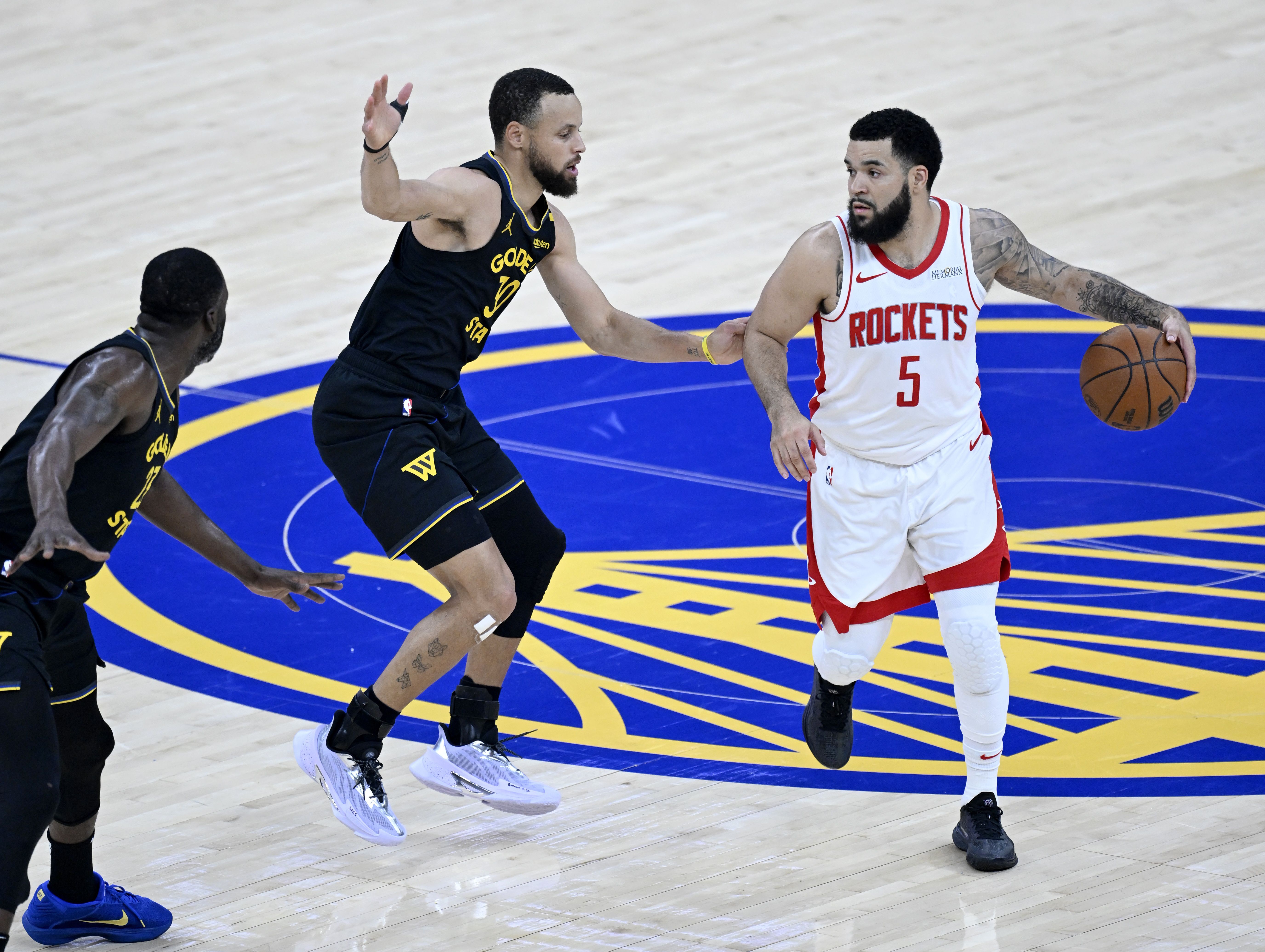 NBA自由市场即将开启，格林、范弗里特、维金斯等球员选项周一定夺