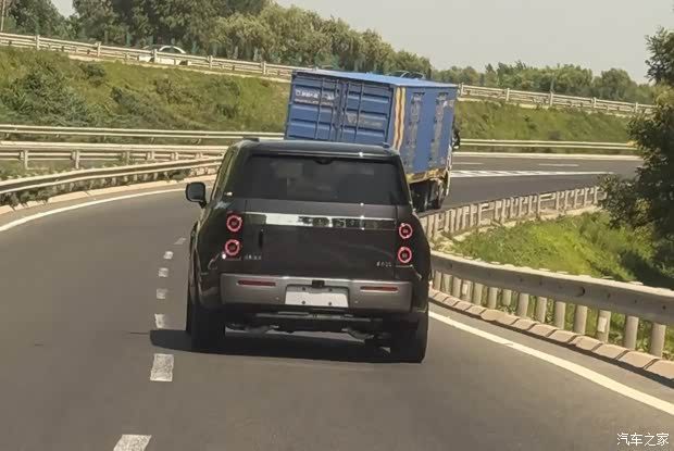 享界G9实车图曝光：车长近5.4米定位大型SUV，三季度上市  第2张